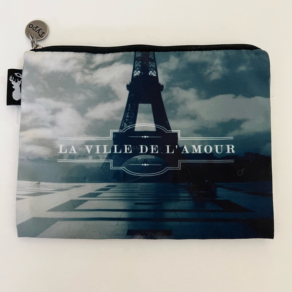 Typo Pouch - Picture 4 of 5